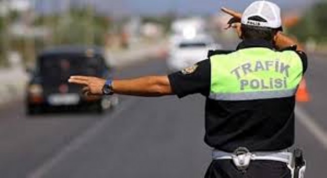 Yerlikaya: Trafik Denetimlerinde 2,8 Milyon Araç Kontrol Edildi