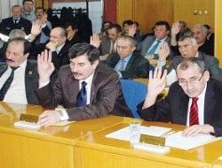 Halk evet demezse biz de demeyiz