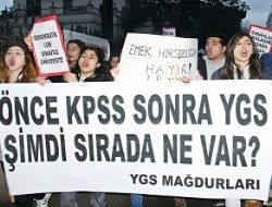ÖSYM önünde şifre protestosu