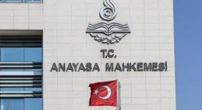 AYM'den Süresiz Nafaka Düzenlemesine İptal Kararı