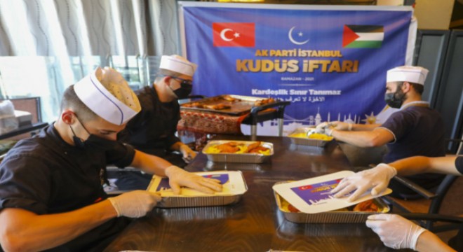 Ak Parti İstanbul'dan Kudüs'e kardeşlik eli