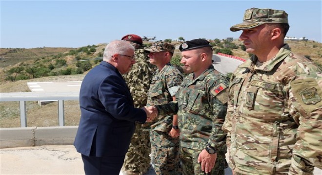 Bakan Güler, EFES-2024 Tatbikatı'nın gündüz safhasını takip etti