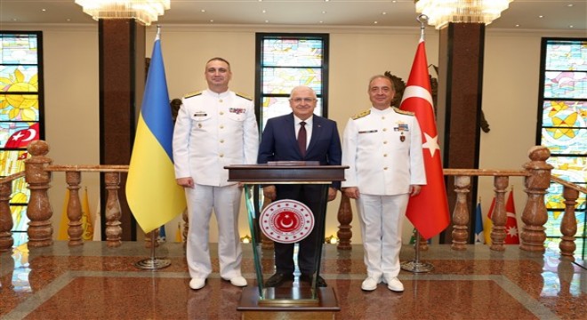Bakan Güler, Ukrayna Deniz Kuvvetleri Komutanı Koramiral Neizhpapa'yı kabul etti