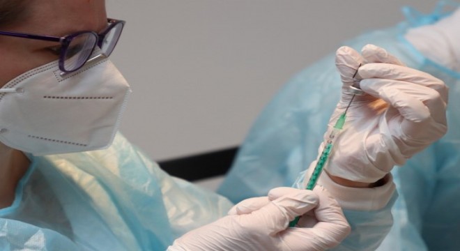 En az iki doz aşı olanların oranı yüzde 50'yi geçti