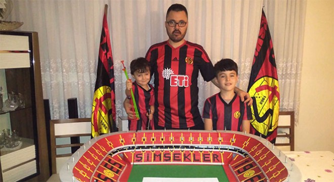 Eskişehir Stadı'nın birebir maketini yaptı