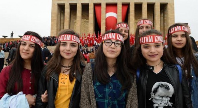 Gençlik Anıtkabir'de