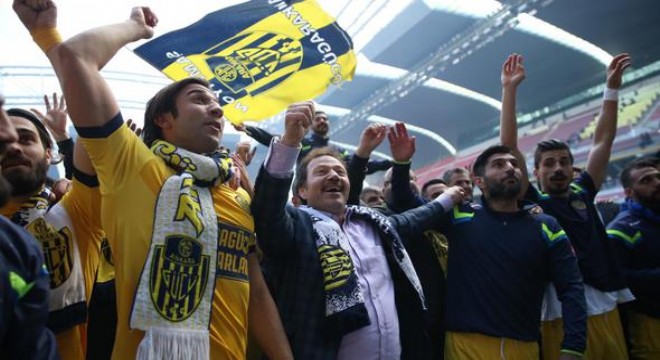 Gün fedakarlık günü