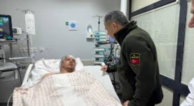 İçişleri Bakanı Konya'da Çöken Binadan Sağ Çıkanları Hastanede Ziyaret Etti