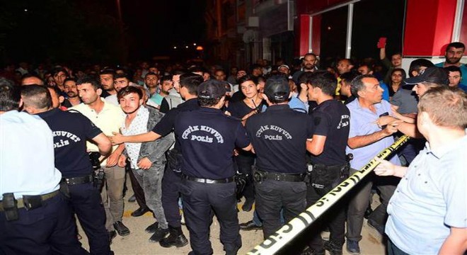 İcra dairesini basmaya gitti, polisi şehit etti, avukatı öldürdü, intihar etti