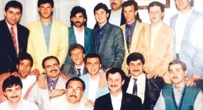 İkiz sirket kurup paraları  ATM'den çekmişler