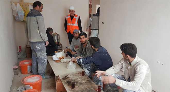 İnşaat işçileri Seda Sayan'dan özür bekliyor