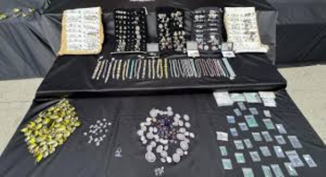 İstanbul'da 250 Milyon Liralık Değerli Taş Operasyonu