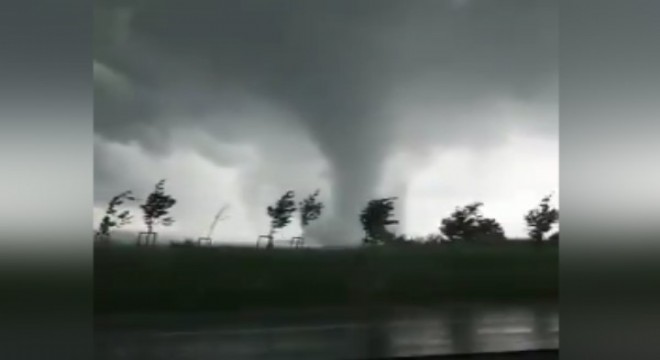 İstanbul'da Çatalca ve Büyükçekmece gölünde hortum