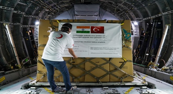 Kızılay tıbbi malzemeleri Hindistan Kızılhaçı'na teslim edildi
