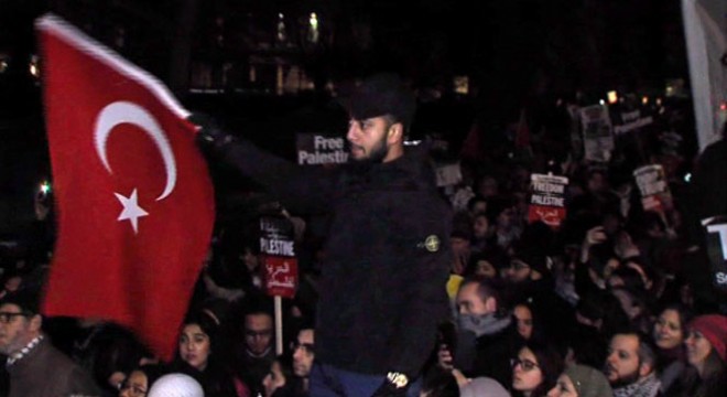 Londra'da Türk bayraklı 'Kudüs' protestosu