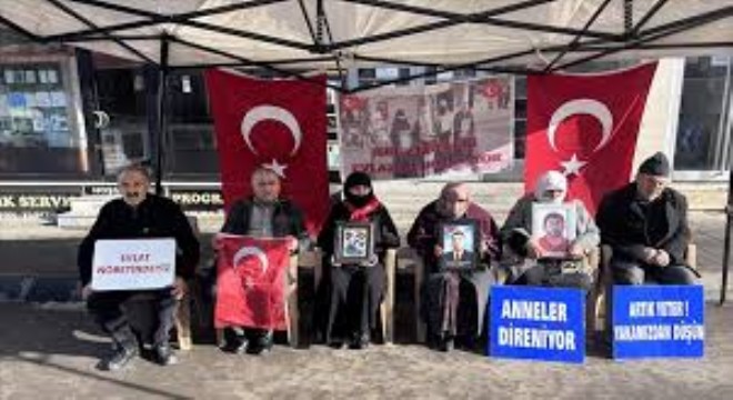 Muş'ta Evlat Nöbeti: Ailelerin Mücadelesi Devam Ediyor
