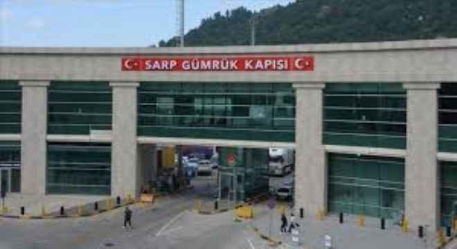 Sarp Sınır Kapısı'nda Bayram Yoğunluğu: 185 Bin Yolcu Geçiş Yaptı