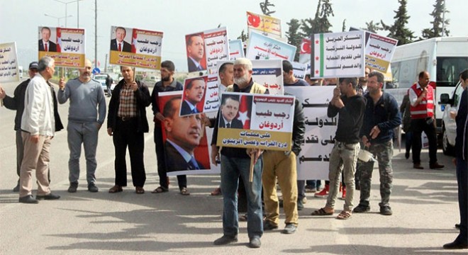 Suriyeliler akın akın ülkelerine dönüyor