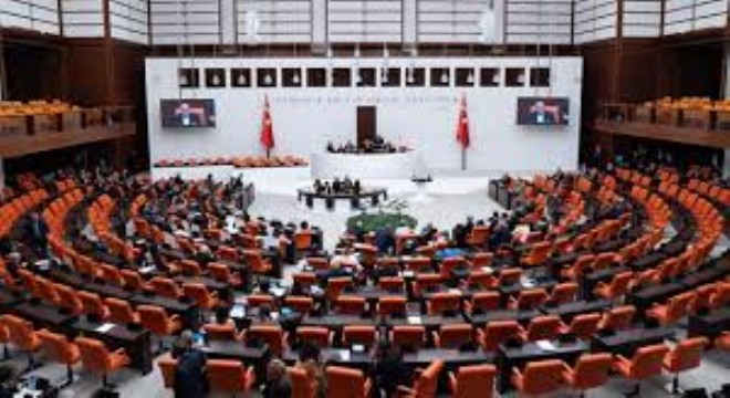 TBMM'den Kadın Memur ve Koruyucu Ailelere Yeni Haklar Kabul Edildi