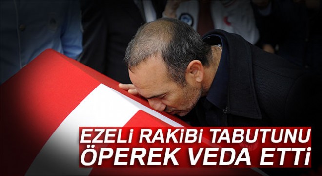 Yunan halterci Leonidis, Naim Süleymanoğlu'nun tabutunu öperek rakibine veda etti
