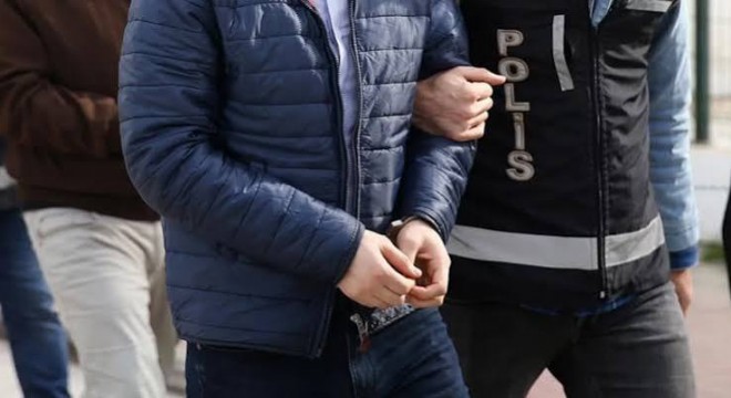 Yurt Dışına Kaçan 54 Aranan Şüpheli Türkiye'ye Getirildi